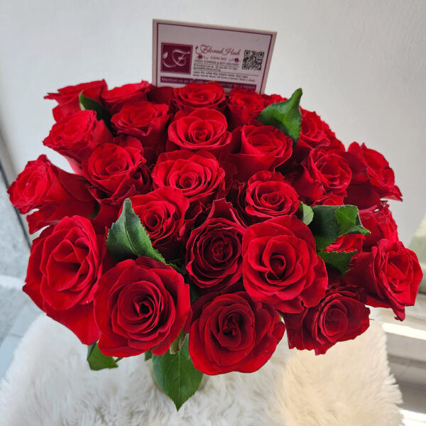 Allure Bouquet - Bouquet of red roses - Image 14