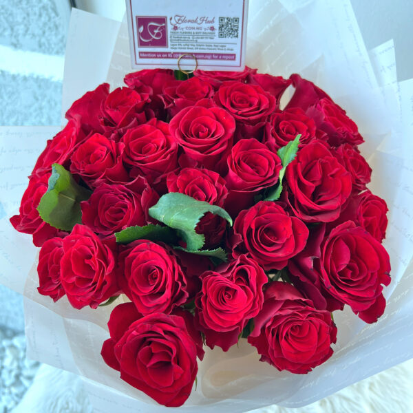 VIP Allure – Bouquet of Red Roses - Image 2