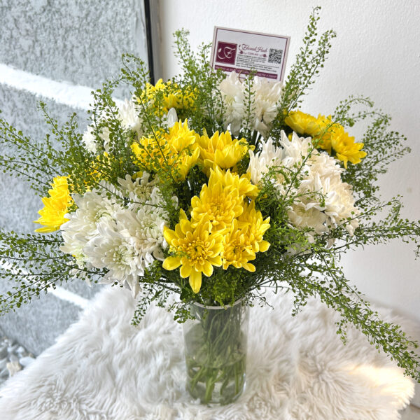 Chrysant Delight - Mixture of bright and vibrant chrysanthemums with lepidium or million stars - Image 9