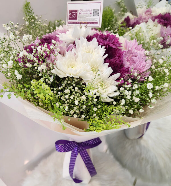 Chrysant Delight - Mixture of bright and vibrant chrysanthemums with lepidium or million stars - Image 4